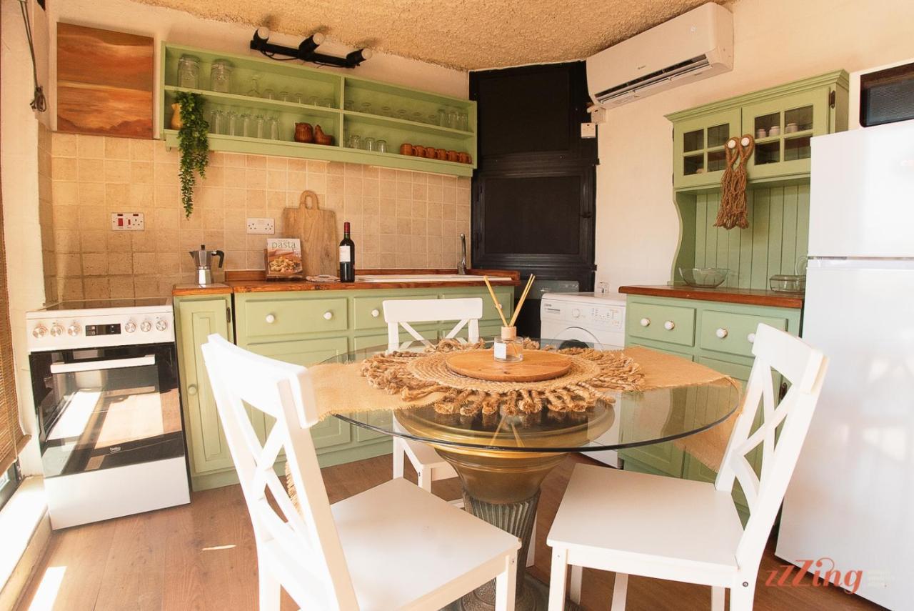 A Holiday Home Duplex In A Gozo Village Square Victoria Exterior foto